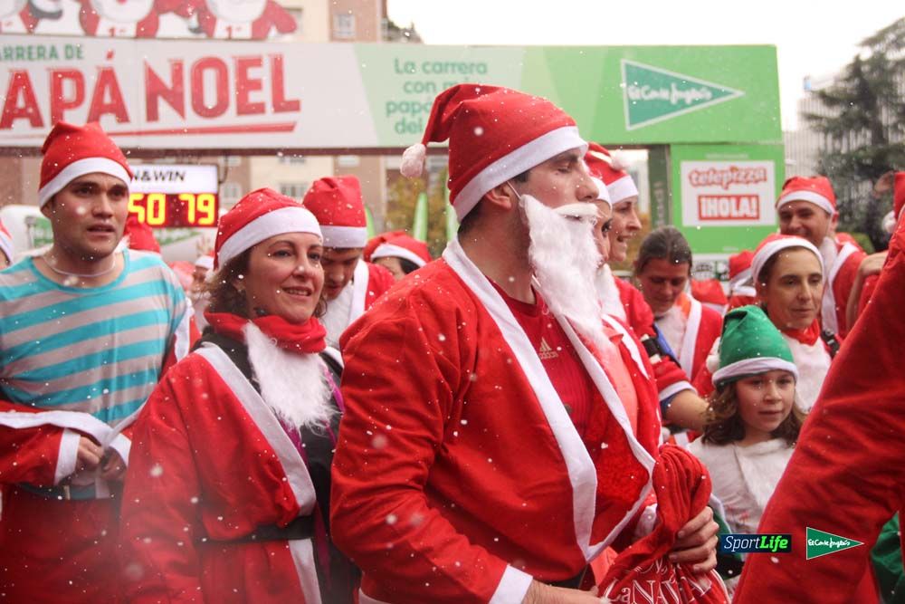 Galería de la Carrera de Papá Noel, entrada en meta del minuto 37 al 44