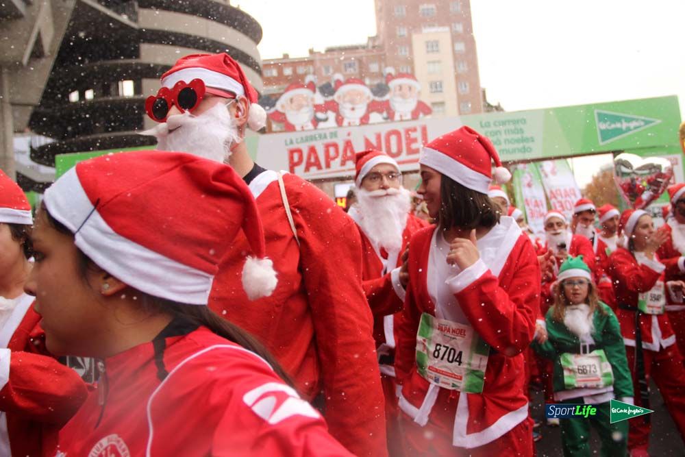 Galería de la Carrera de Papá Noel, entrada en meta del minuto 37 al 44