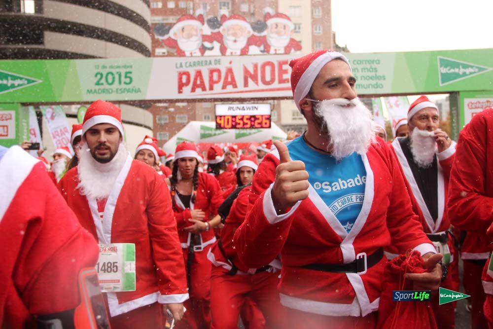 Galería de la Carrera de Papá Noel, entrada en meta del minuto 37 al 44
