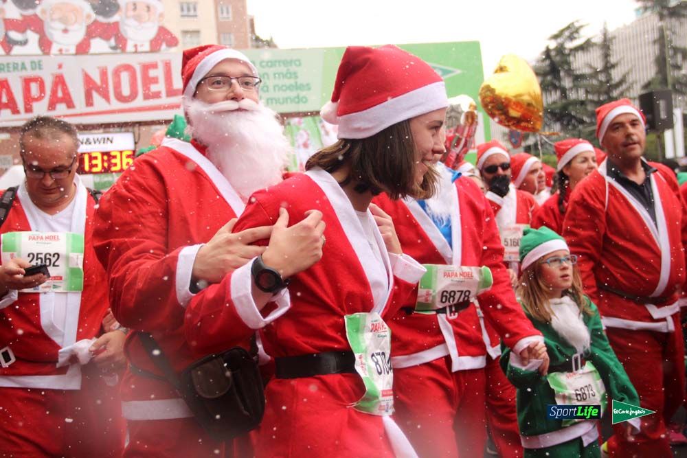 Galería de la Carrera de Papá Noel, entrada en meta del minuto 37 al 44