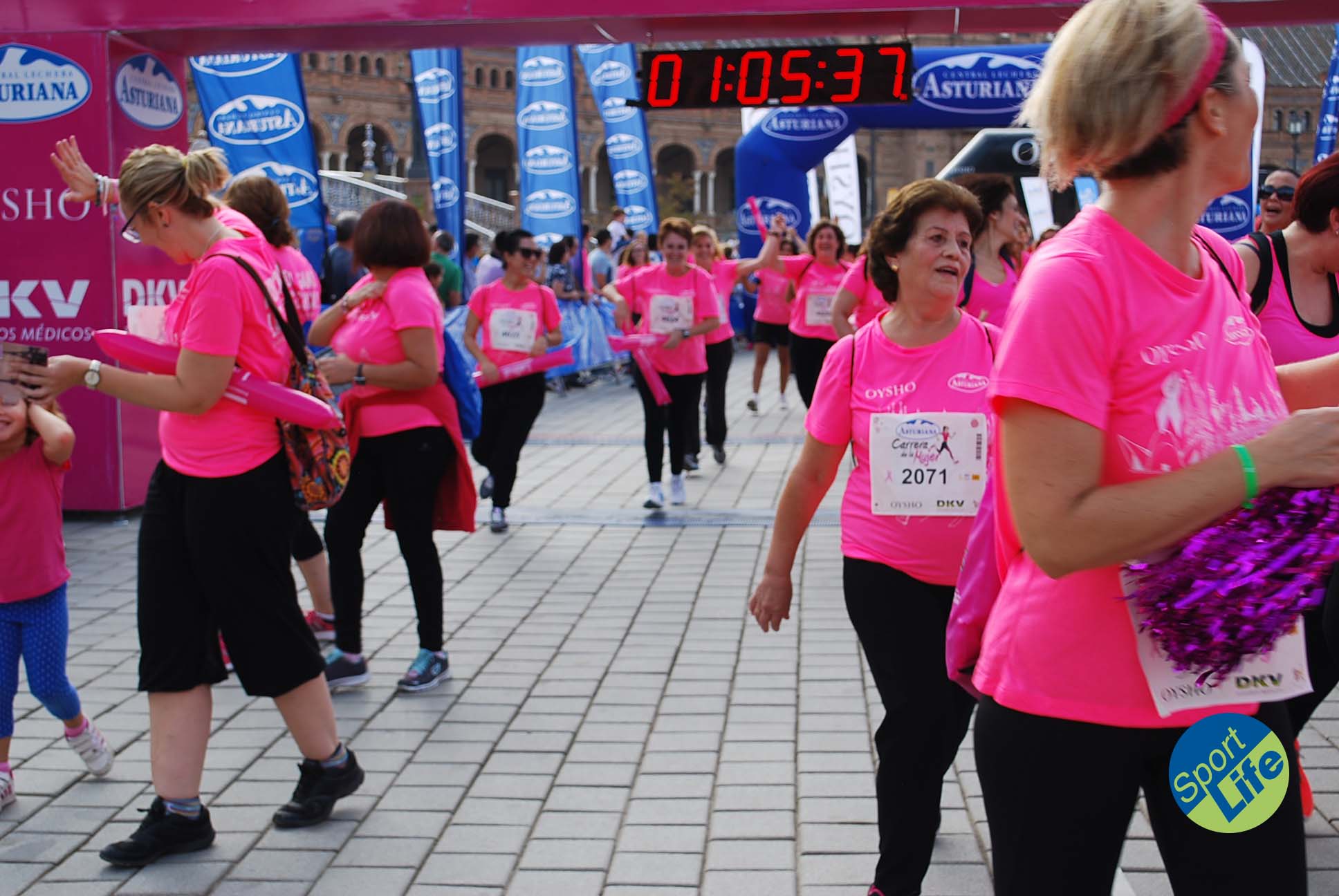 La Carrera de la Mujer Sevilla 2015_03