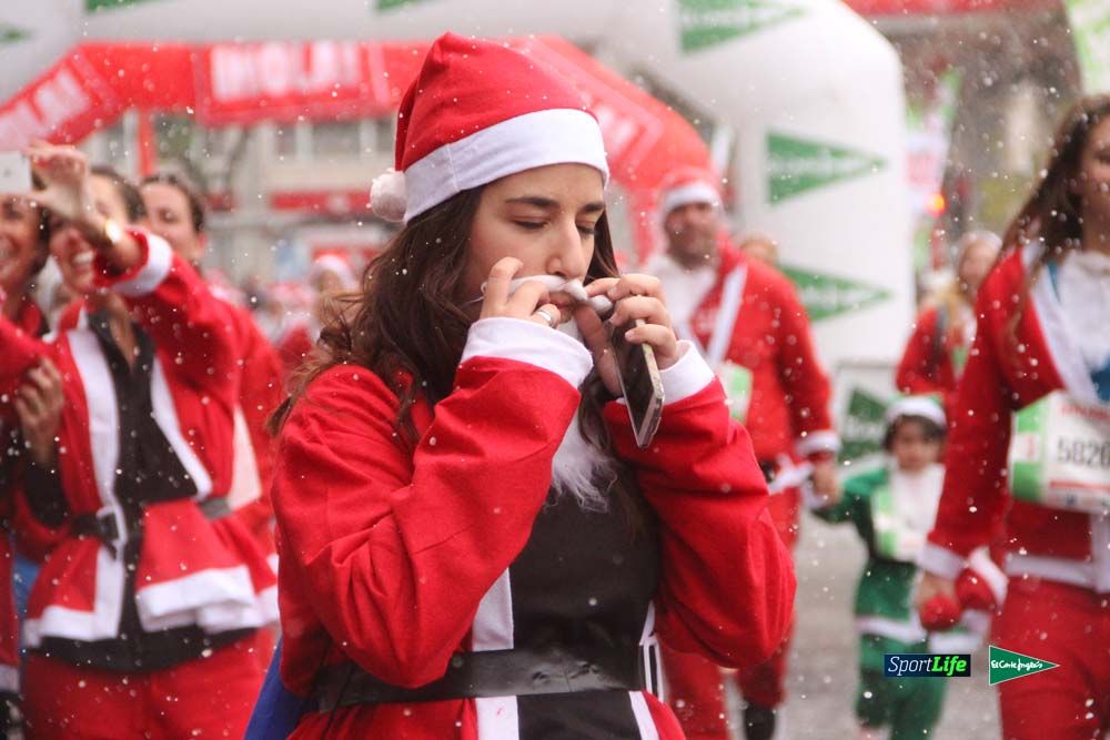 Galería de la Carrera de Papá Noel, entrada en meta a partir minuto 56