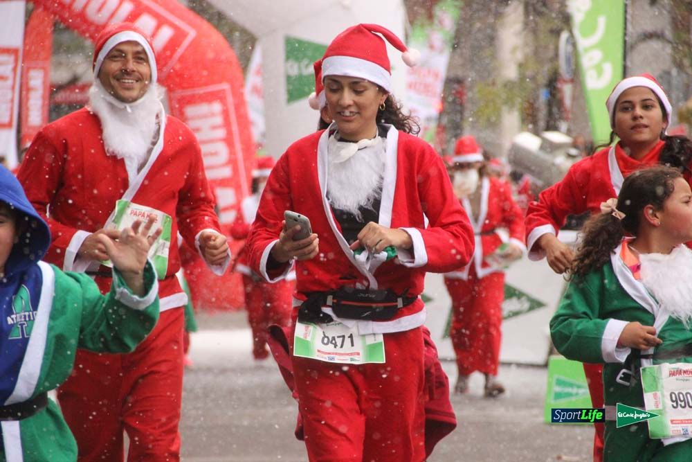 Galería de la Carrera de Papá Noel, entrada en meta a partir minuto 56