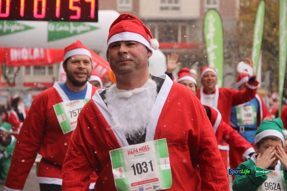 Galería de la Carrera de Papá Noel, entrada en meta a partir minuto 56
