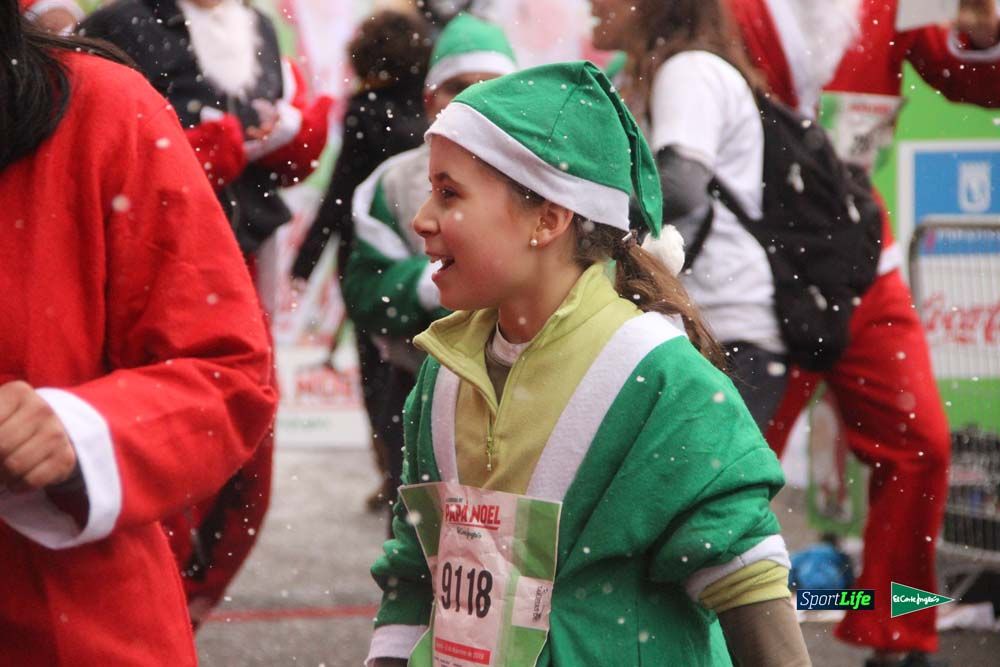 Galería de la Carrera de Papá Noel, entrada en meta a partir minuto 56