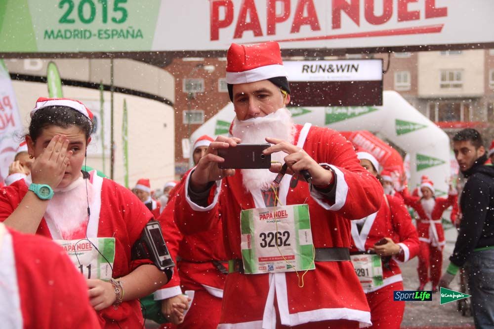 Galería de la Carrera de Papá Noel, entrada en meta a partir minuto 56