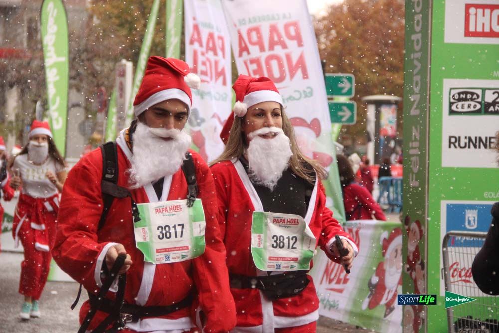 Galería de la Carrera de Papá Noel, entrada en meta a partir minuto 56