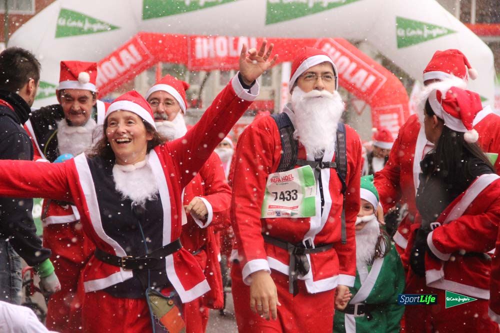 Galería de la Carrera de Papá Noel, entrada en meta a partir minuto 56