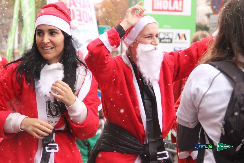 Galería de la Carrera de Papá Noel, entrada en meta a partir minuto 56