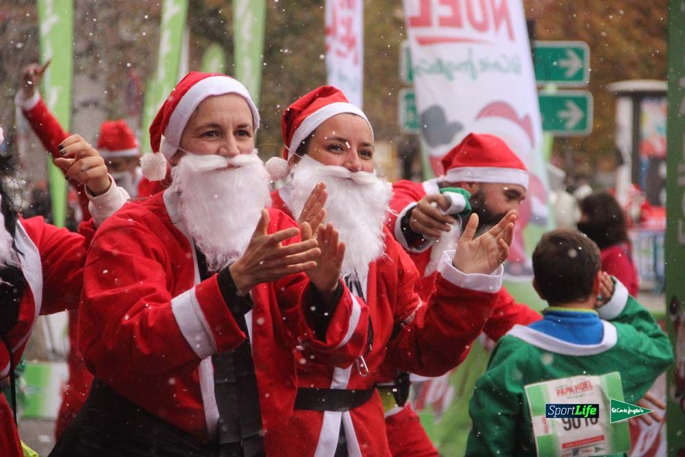 Galería de la Carrera de Papá Noel, entrada en meta a partir minuto 56
