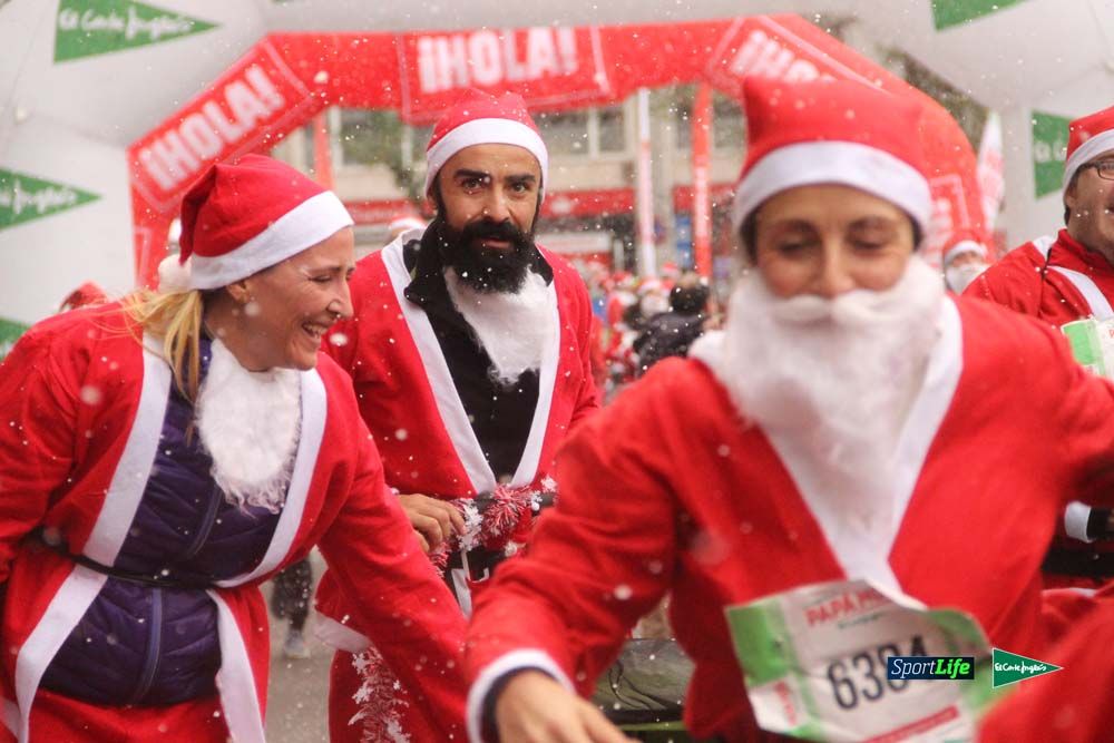 Galería de la Carrera de Papá Noel, entrada en meta a partir minuto 56