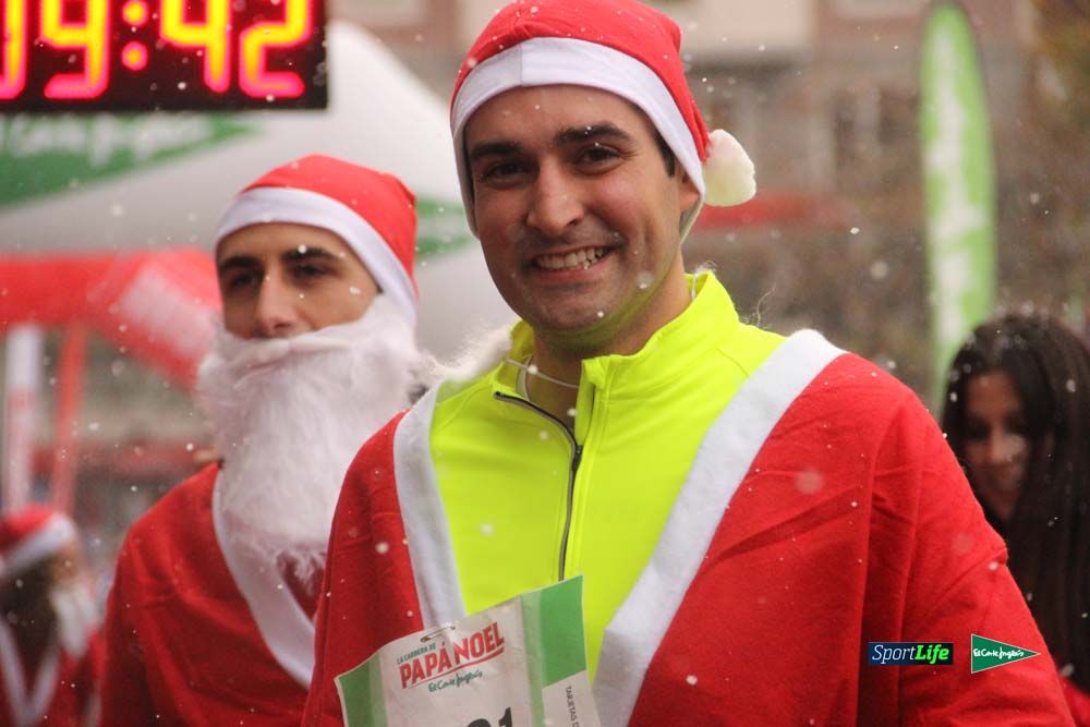 Galería de la Carrera de Papá Noel, entrada en meta a partir minuto 56