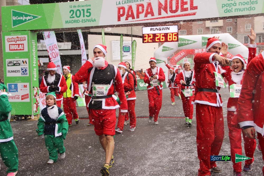 Galería de la Carrera de Papá Noel, entraeda en meta desde el minuto 27 al 37