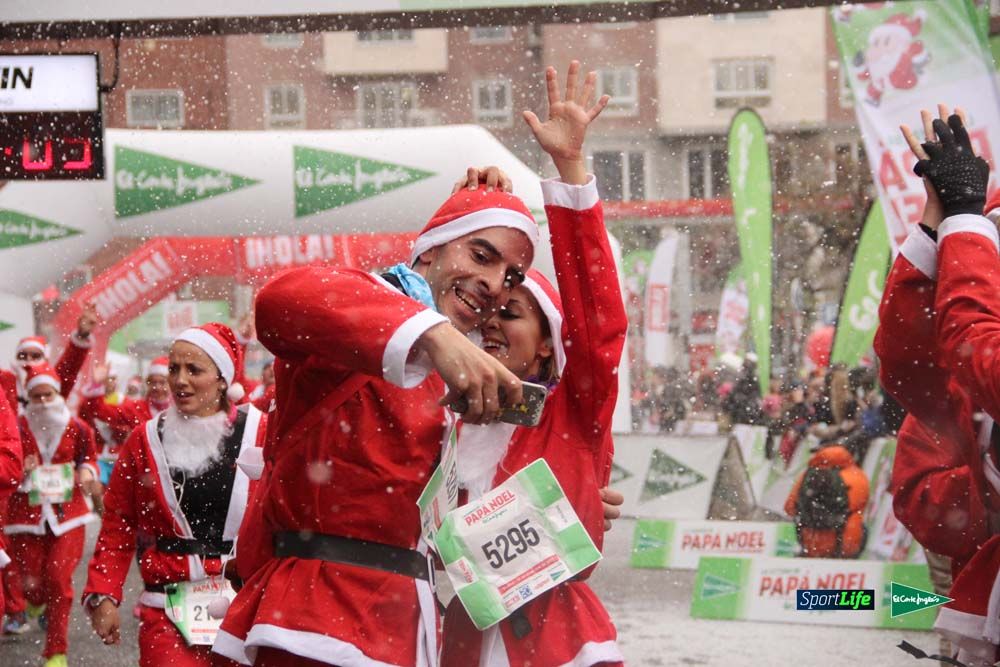 Galería de la Carrera de Papá Noel, entraeda en meta desde el minuto 27 al 37