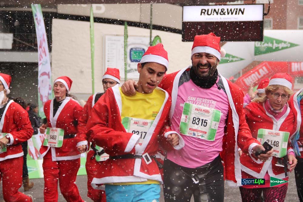Galería de la Carrera de Papá Noel, entraeda en meta desde el minuto 27 al 37