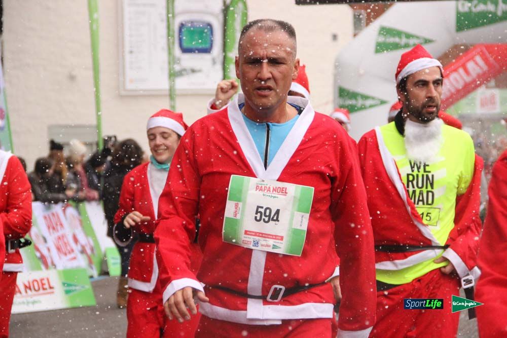 Galería de la Carrera de Papá Noel, entraeda en meta desde el minuto 27 al 37
