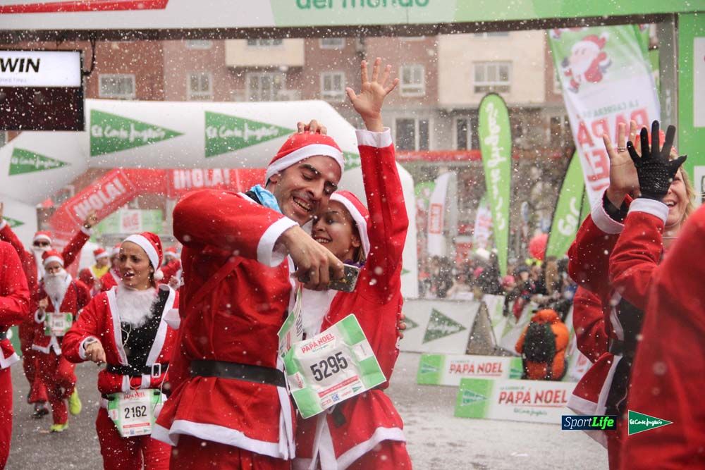 Galería de la Carrera de Papá Noel, entraeda en meta desde el minuto 27 al 37