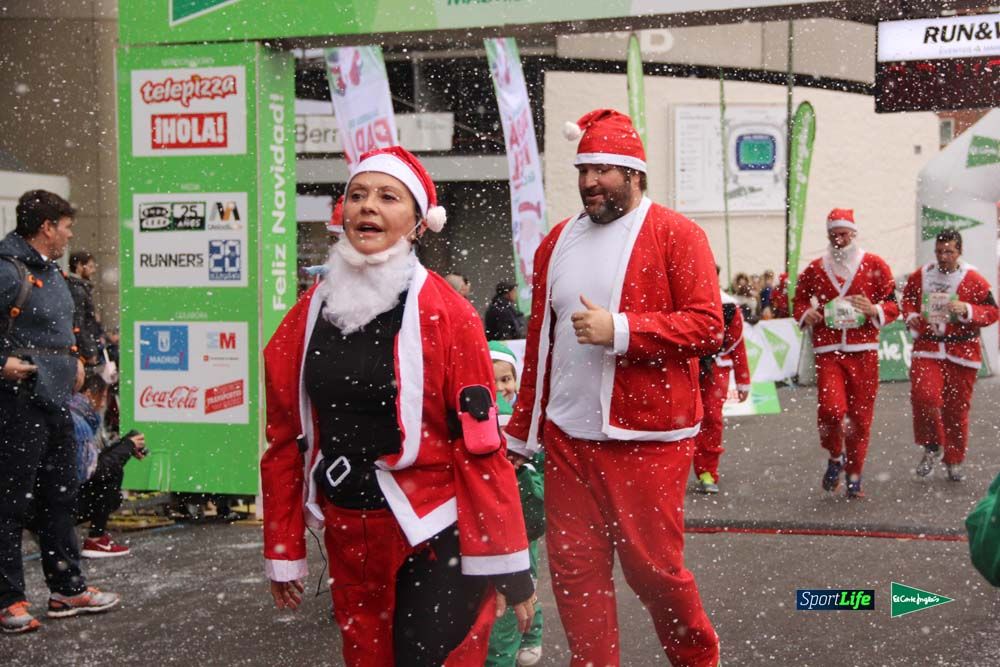 Galería de la Carrera de Papá Noel, entraeda en meta desde el minuto 27 al 37