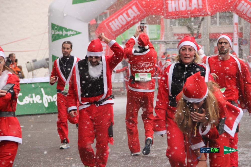 Galería de la Carrera de Papá Noel, entraeda en meta desde el minuto 27 al 37