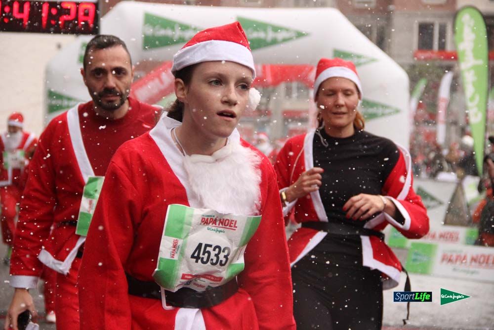 Galería de la Carrera de Papá Noel, entraeda en meta desde el minuto 27 al 37