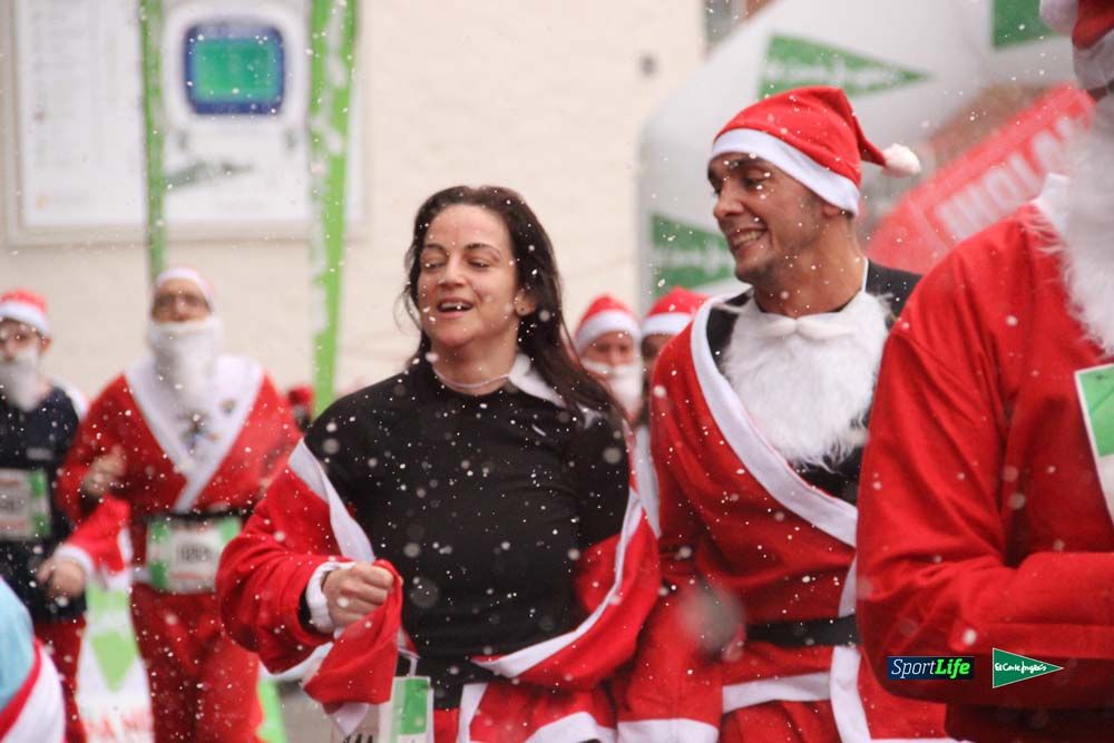 Galería de la Carrera de Papá Noel, entraeda en meta desde el minuto 27 al 37