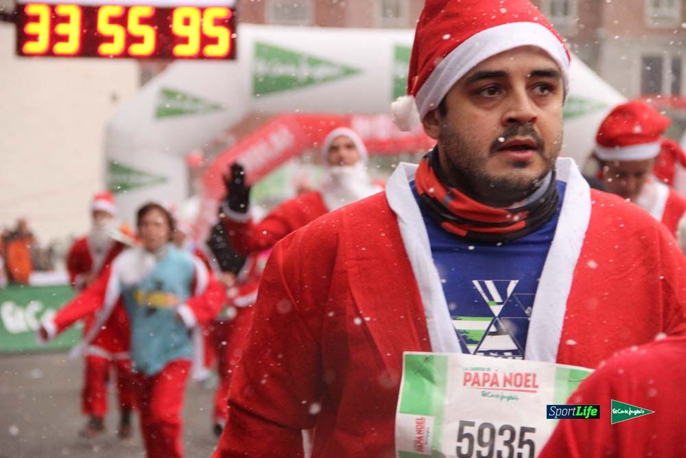 Galería de la Carrera de Papá Noel, entraeda en meta desde el minuto 27 al 37