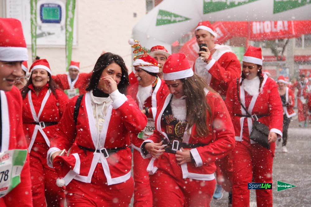 Galería de la Carrera de Papá Noel, entraeda en meta desde el minuto 27 al 37