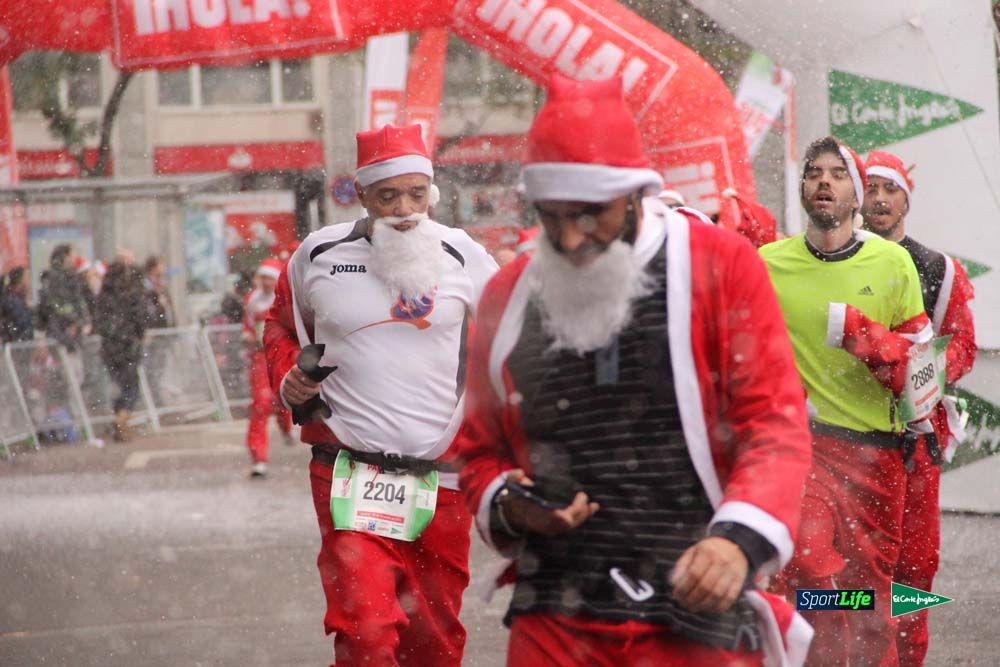Galería de la Carrera de Papá Noel, entraeda en meta desde el minuto 27 al 37