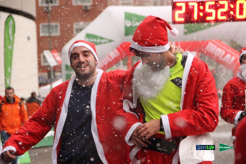Galería de la Carrera de Papá Noel, entraeda en meta desde el minuto 27 al 37