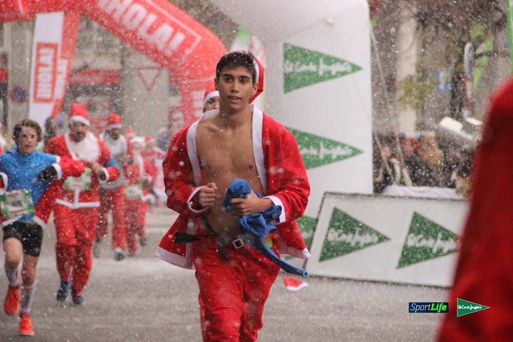 Galería de la Carrera de Papá Noel, entraeda en meta desde el minuto 27 al 37