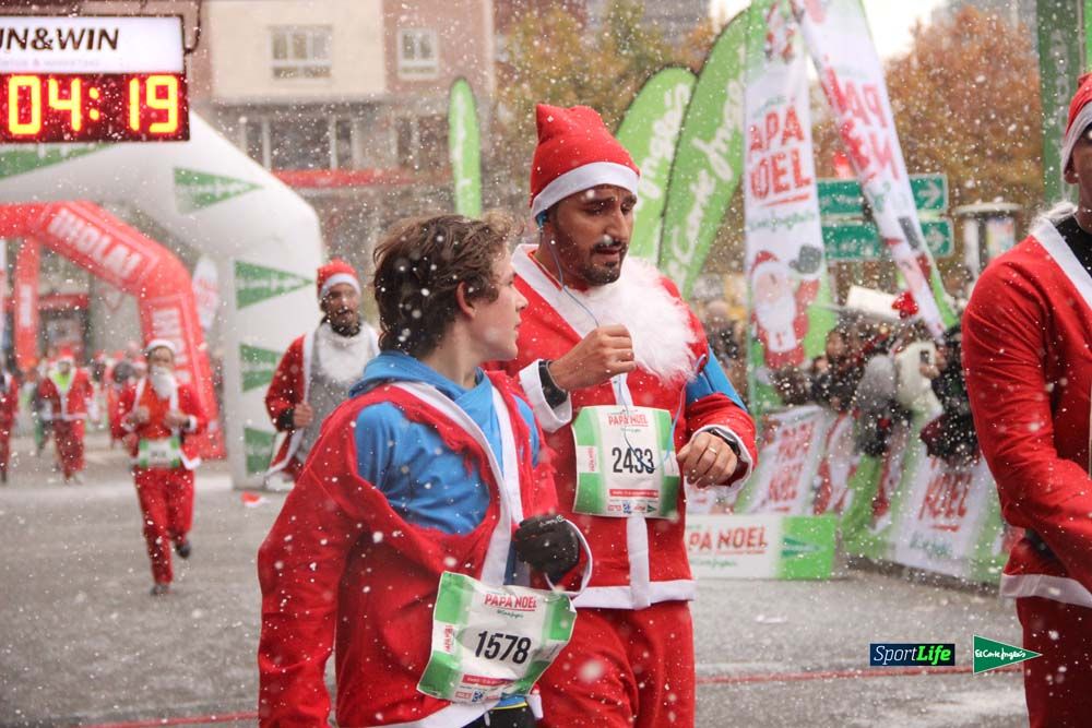 Galería de la Carrera de Papá Noel, entraeda en meta desde el minuto 27 al 37