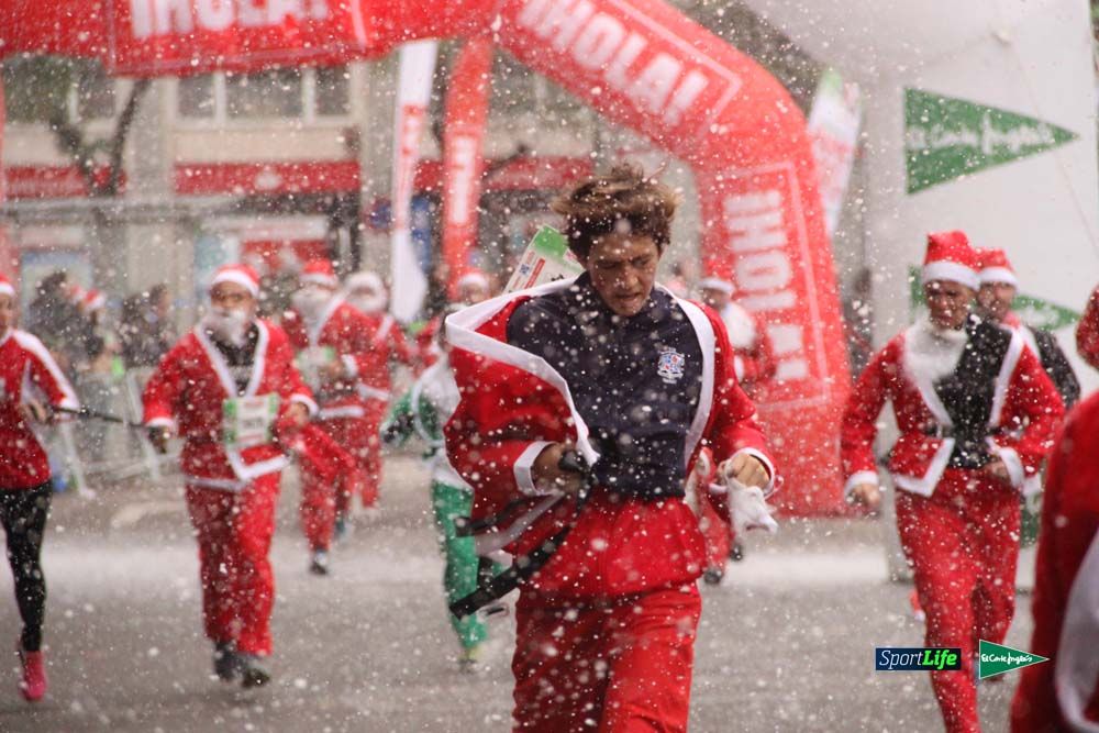 Galería de la Carrera de Papá Noel, entraeda en meta desde el minuto 27 al 37
