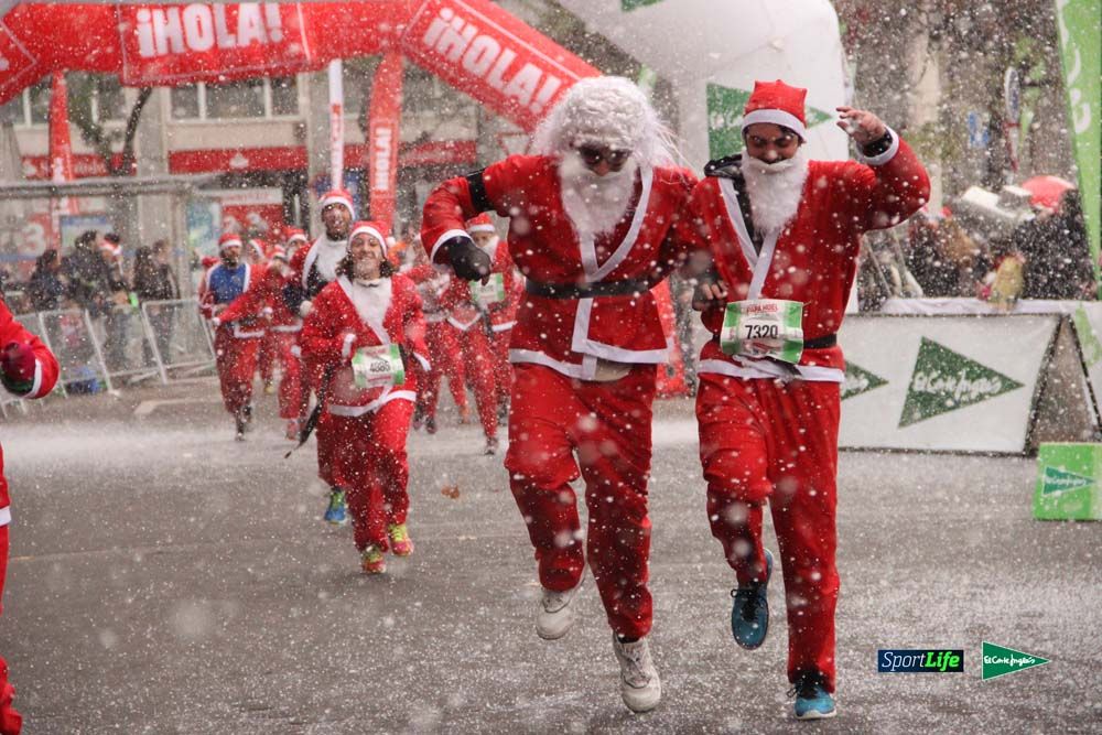 Galería de la Carrera de Papá Noel, entraeda en meta desde el minuto 27 al 37