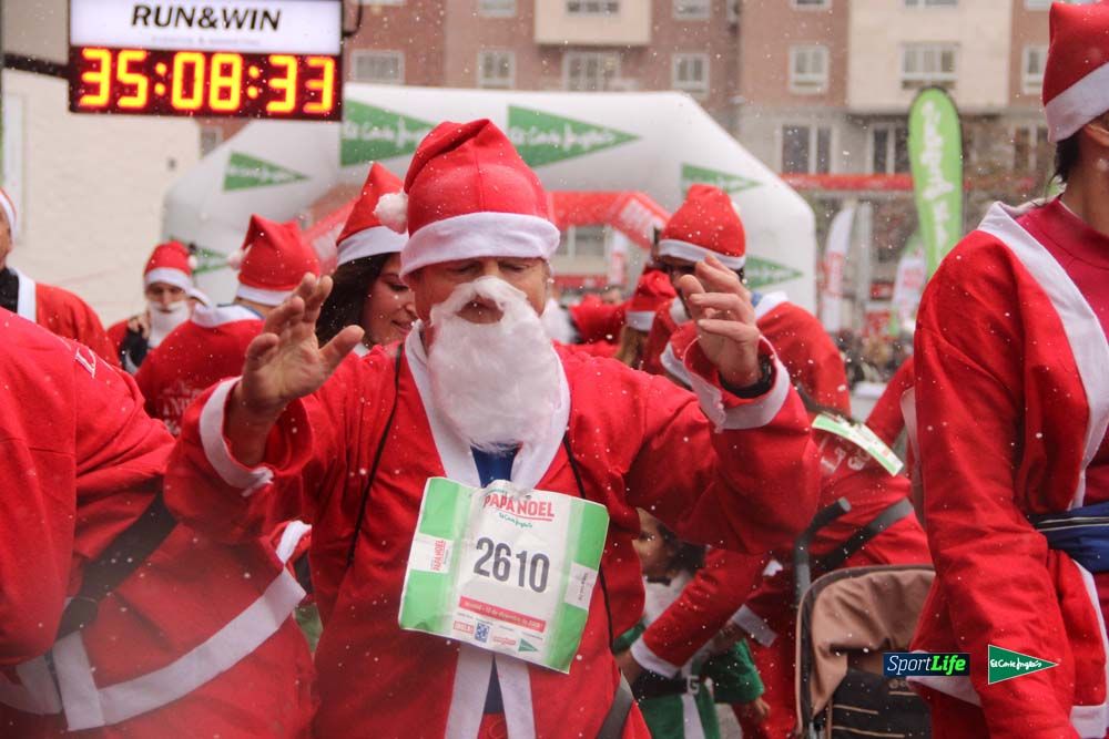 Galería de la Carrera de Papá Noel, entraeda en meta desde el minuto 27 al 37