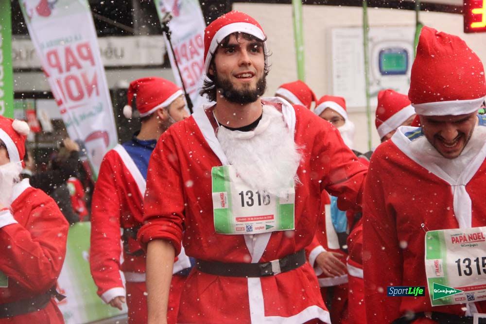 Galería de la Carrera de Papá Noel, entraeda en meta desde el minuto 27 al 37