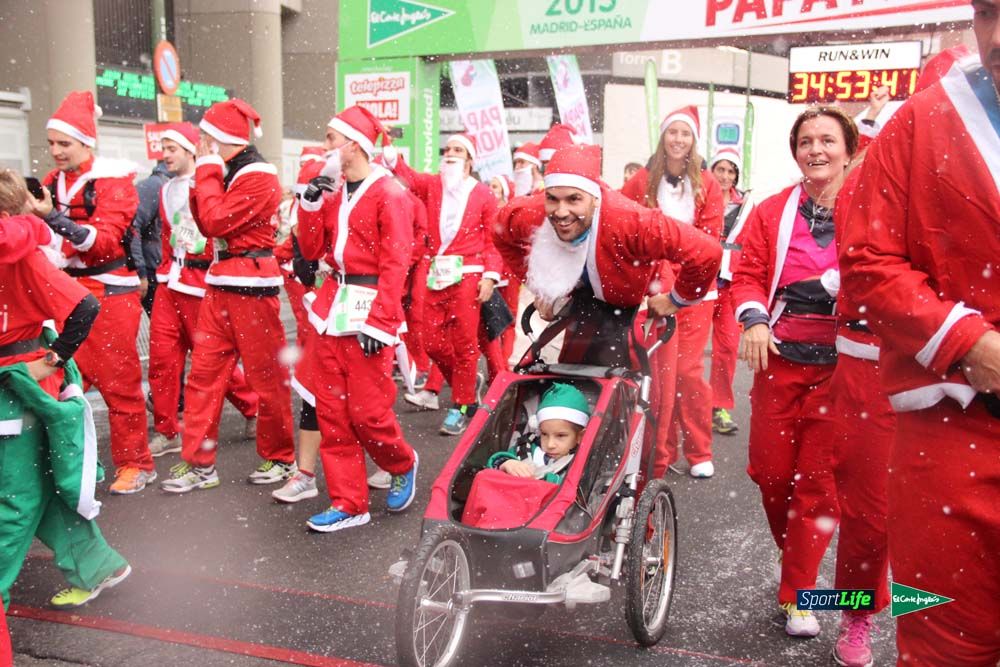 Galería de la Carrera de Papá Noel, entraeda en meta desde el minuto 27 al 37