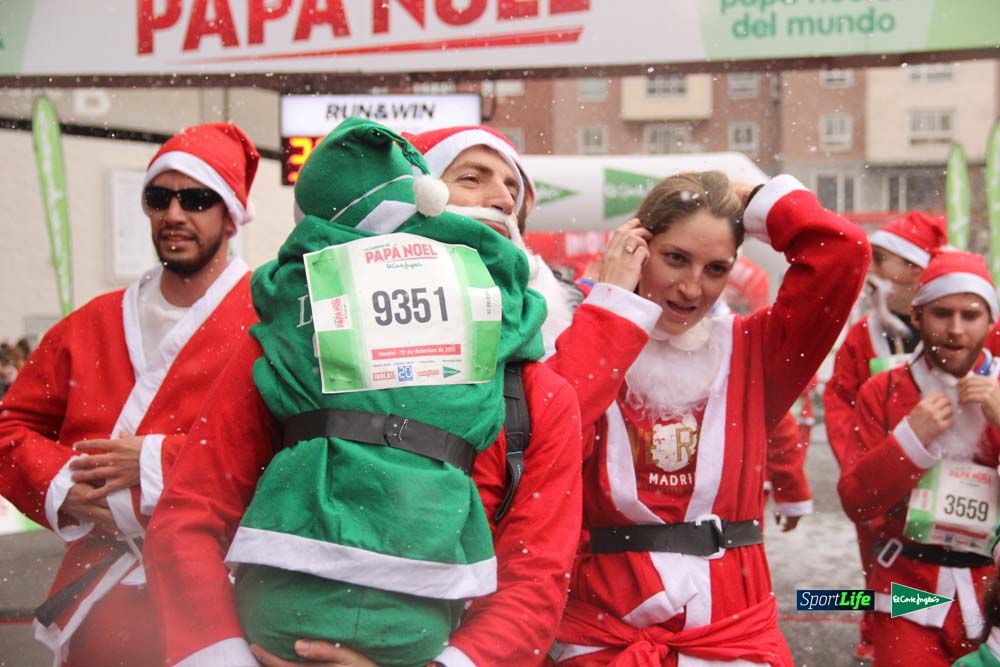 Galería de la Carrera de Papá Noel, entraeda en meta desde el minuto 27 al 37