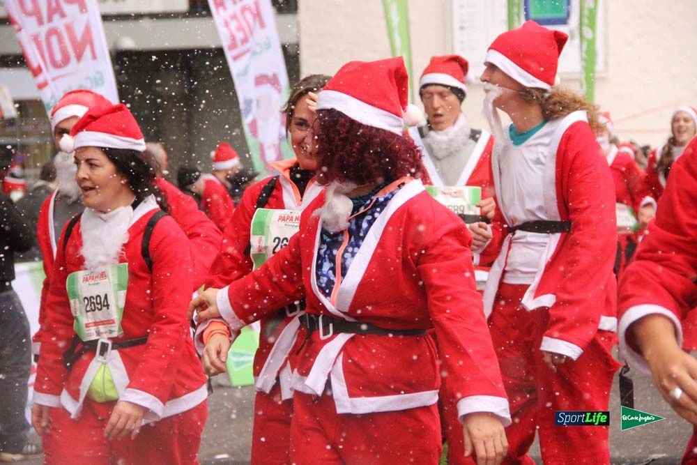 Galería de la Carrera de Papá Noel, entraeda en meta desde el minuto 27 al 37