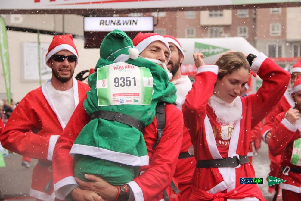 Galería de la Carrera de Papá Noel, entraeda en meta desde el minuto 27 al 37