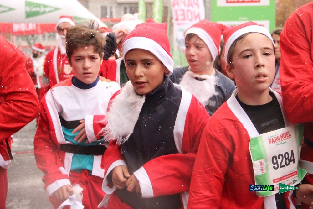 Galería de la Carrera de Papá Noel, entraeda en meta desde el minuto 27 al 37
