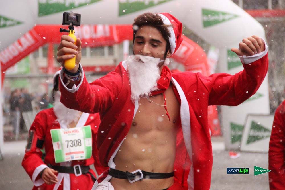 Galería de la Carrera de Papá Noel, entraeda en meta desde el minuto 27 al 37