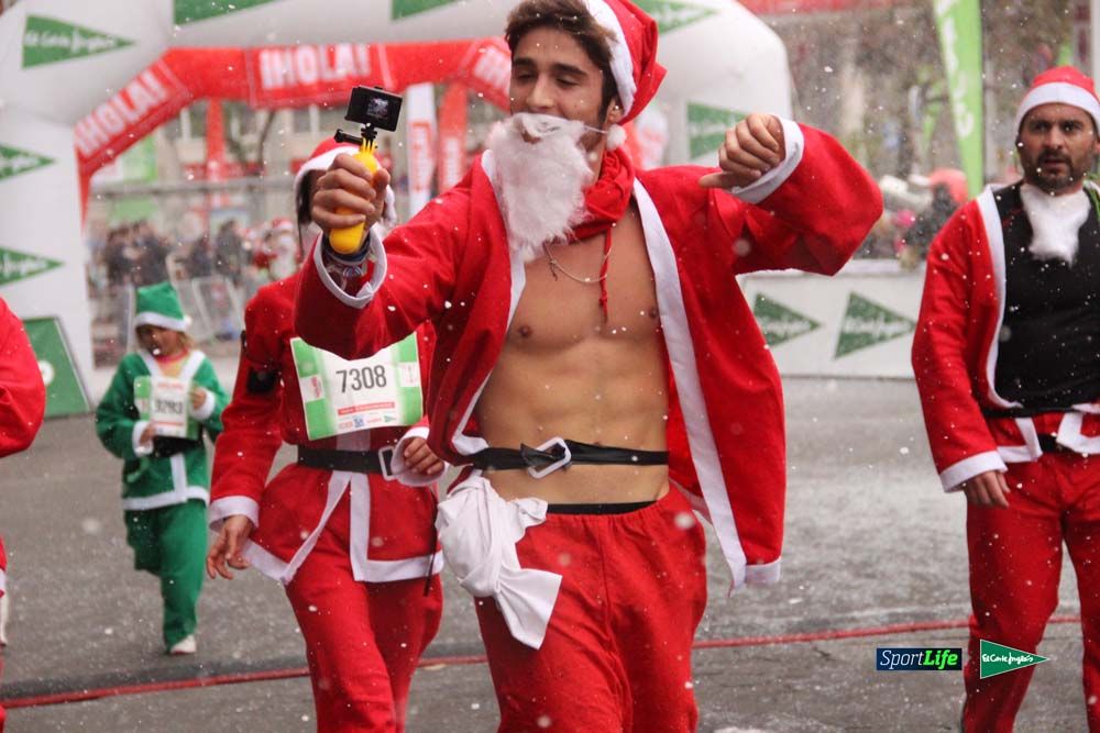 Galería de la Carrera de Papá Noel, entraeda en meta desde el minuto 27 al 37