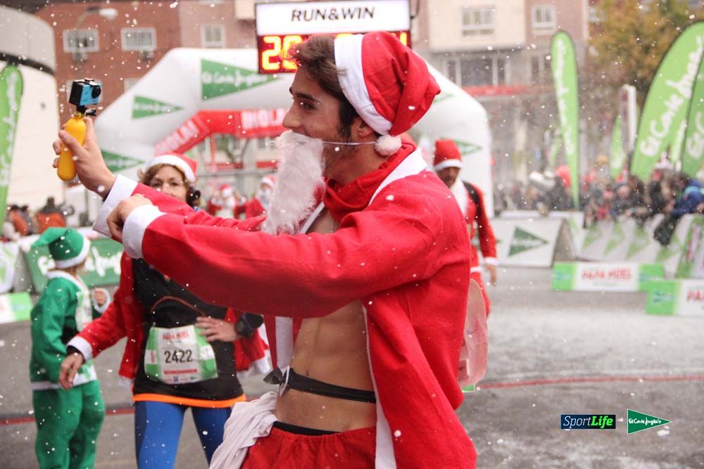 Galería de la Carrera de Papá Noel, entraeda en meta desde el minuto 27 al 37