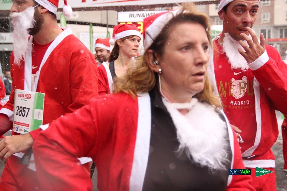 Galería de la Carrera de Papá Noel, entraeda en meta desde el minuto 27 al 37
