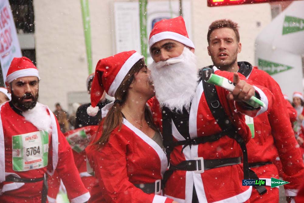 Galería de la Carrera de Papá Noel, entraeda en meta desde el minuto 27 al 37