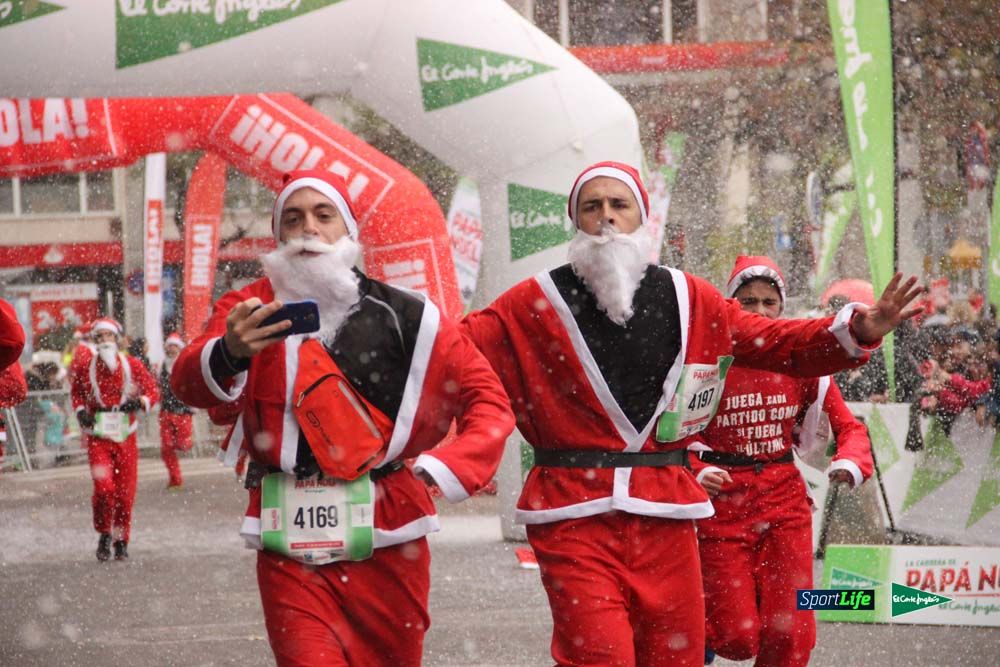 Galería de la Carrera de Papá Noel, entraeda en meta desde el minuto 27 al 37