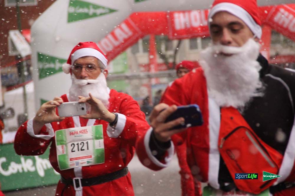 Galería de la Carrera de Papá Noel, entraeda en meta desde el minuto 27 al 37
