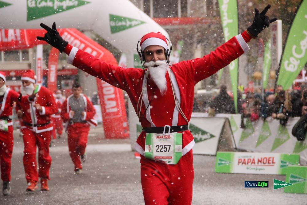 Galería de la Carrera de Papá Noel, entraeda en meta desde el minuto 27 al 37
