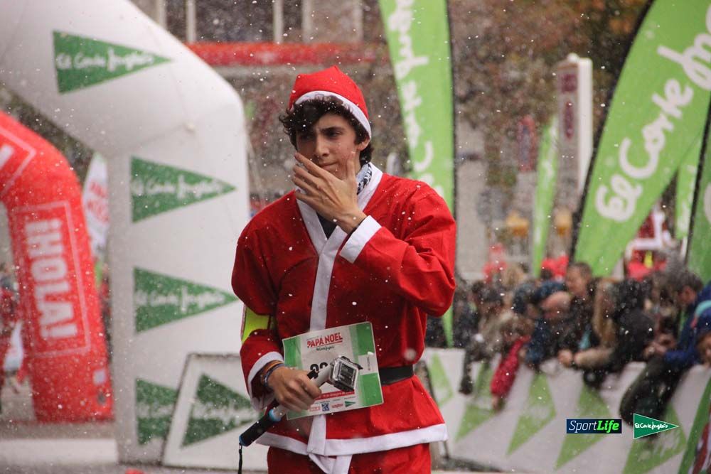 Galería de la Carrera de Papá Noel, entraeda en meta desde el minuto 27 al 37