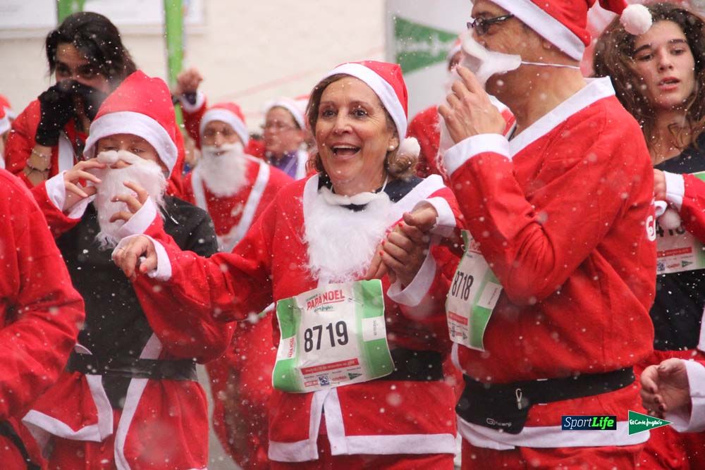 Galería de la Carrera de Papá Noel, entraeda en meta desde el minuto 27 al 37